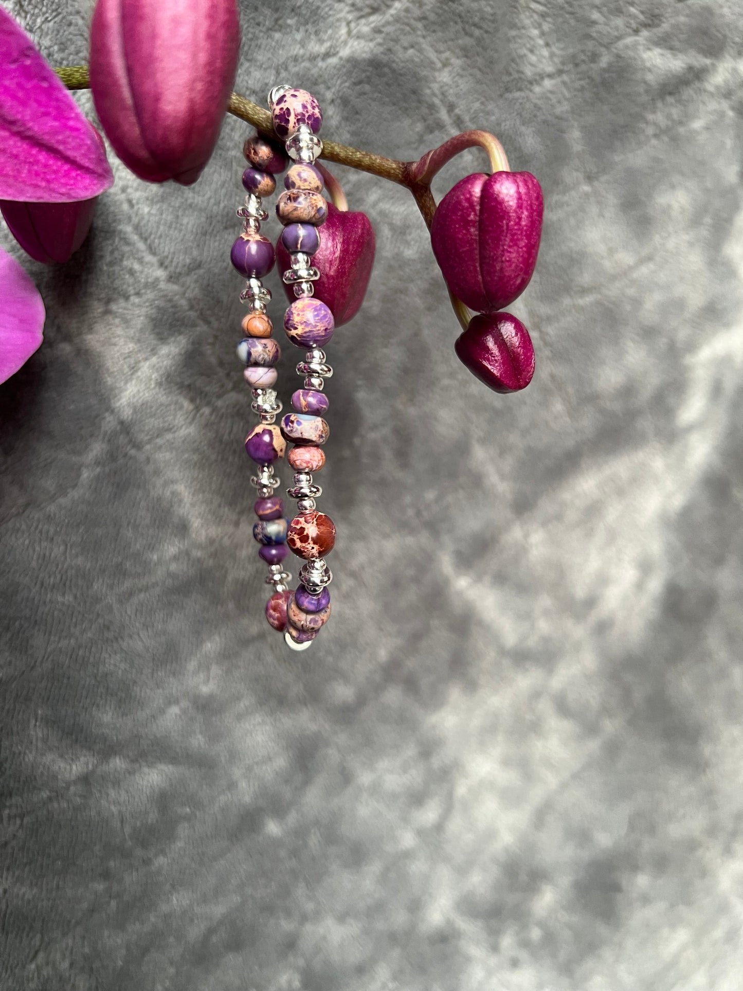 Bracelet- Purple stone beads & silver plated metal beads.